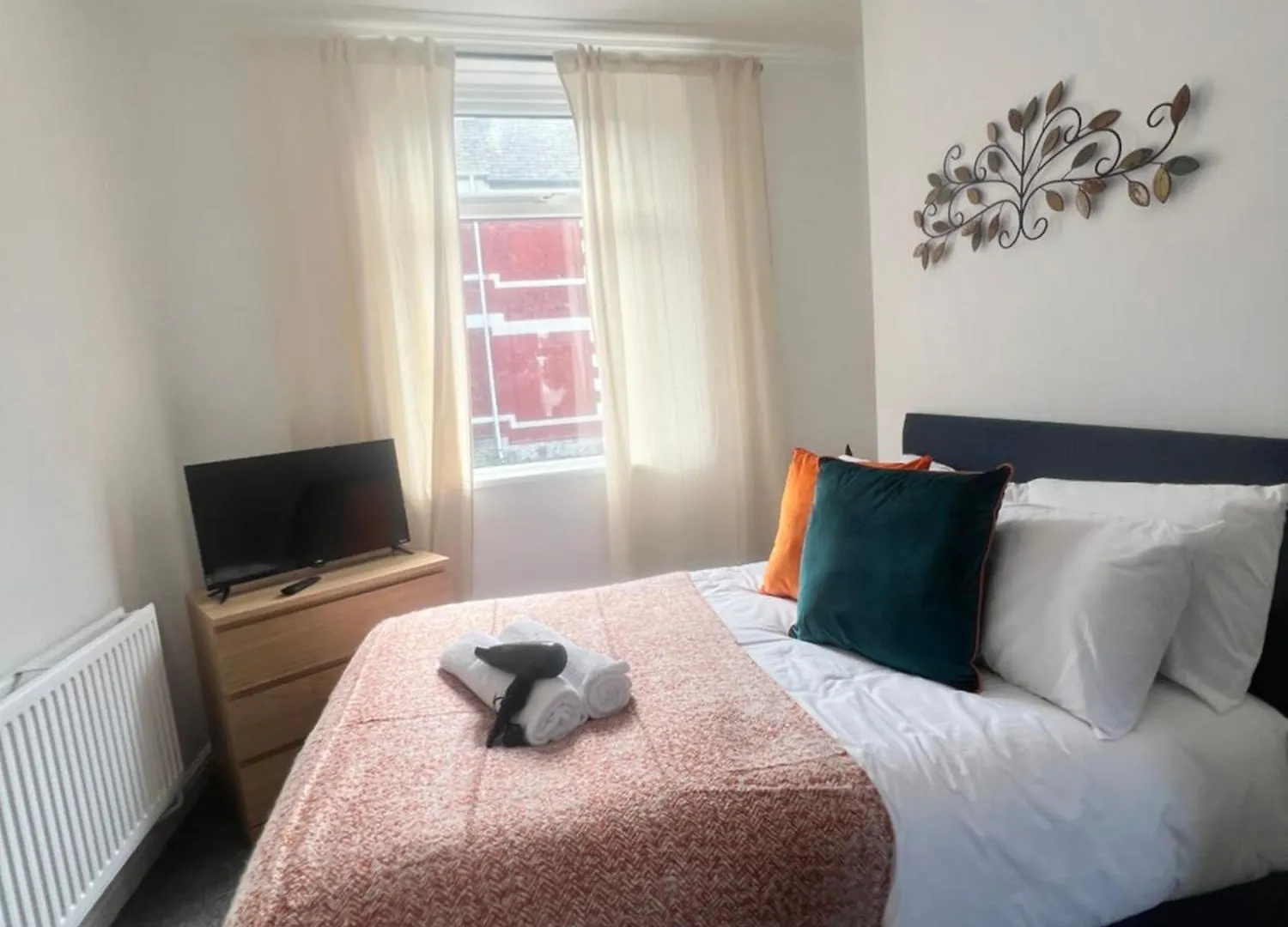 Live Like A Local In Barry, 4-Bed Home Near The Beach, Dog-Friendly, With All The Gavin & Stacey Charm! Barry
