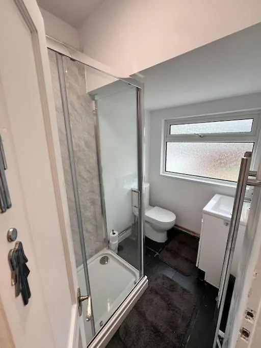 Live Like A Local In Barry, 4-Bed Home Near The Beach, Dog-Friendly, With All The Gavin & Stacey Charm!